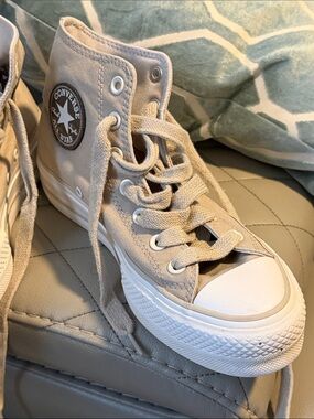 Converse High Top Sneakers - Tan & White